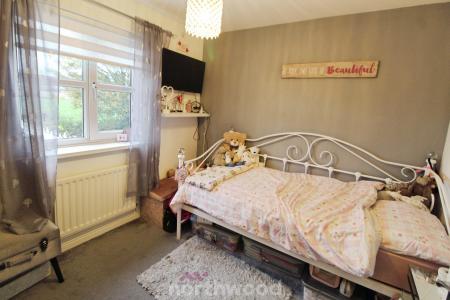 4 bedroom Detached house for sale in Wainscot Place, Skellow, Doncaster, DN6