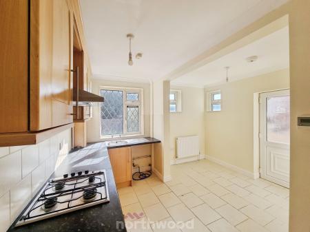 3 bedroom End of terrace house for sale in Warwick Road, Intake, Doncaster, DN2