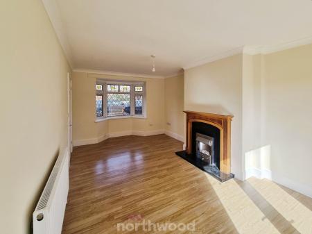 3 bedroom End of terrace house for sale in Warwick Road, Intake, Doncaster, DN2