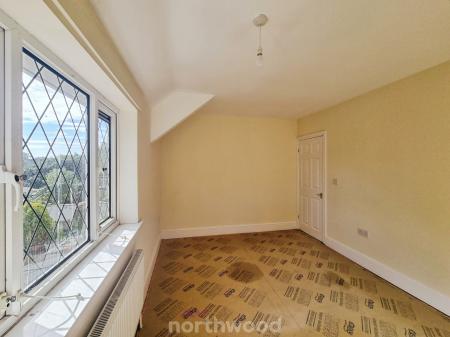 3 bedroom End of terrace house for sale in Warwick Road, Intake, Doncaster, DN2