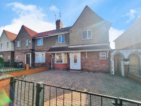 3 bedroom End of terrace house for sale in Warwick Road, Intake, Doncaster, DN2