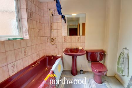 2 bedroom Flat for sale in Welbeck Road, Bennetthorpe, Doncaster, DN4