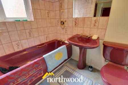 2 bedroom Flat for sale in Welbeck Road, Bennetthorpe, Doncaster, DN4