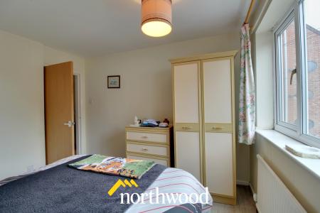 2 bedroom Flat for sale in Welbeck Road, Bennetthorpe, Doncaster, DN4