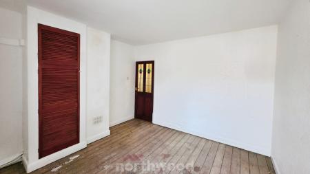 2 bedroom Terraced House for sale in Wrightson Avenue, Warmsworth, Doncaster, DN4