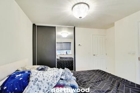 4 bedroom Detached house for sale in Yarborough Drive, Wheatley, Doncaster, DN2