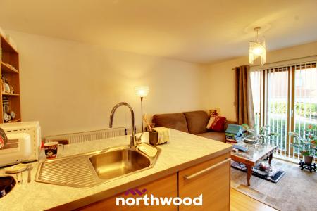 1 bedroom Flat for sale in York Road, Sprotbrough, Doncaster, DN5