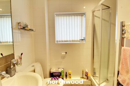 1 bedroom Flat for sale in York Road, Sprotbrough, Doncaster, DN5