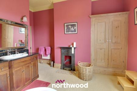 5 bedroom Character Property for sale in Avenue Road, Wheatley, Doncaster, DN2