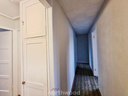 4 bedroom Terraced House for sale in Swaithe Avenue, Scawthorpe, Doncaster, DN5