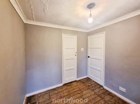 4 bedroom Terraced House for sale in Swaithe Avenue, Scawthorpe, Doncaster, DN5