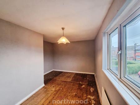 4 bedroom Terraced House for sale in Swaithe Avenue, Scawthorpe, Doncaster, DN5