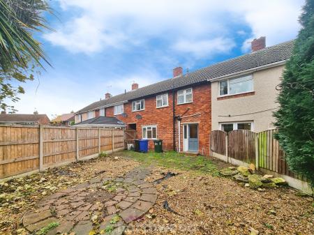 4 bedroom Terraced House for sale in Swaithe Avenue, Scawthorpe, Doncaster, DN5