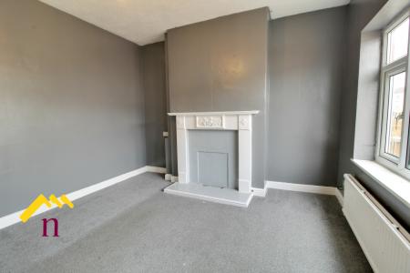 2 bedroom Terraced House to let in Avenue Road, Askern, Doncaster, DN6