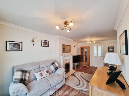 2 bedroom Semi-detached bungalow for sale in Moorfield Drive, Armthorpe, Doncaster, DN3