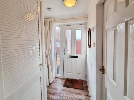 2 bedroom Semi-detached bungalow for sale in Moorfield Drive, Armthorpe, Doncaster, DN3