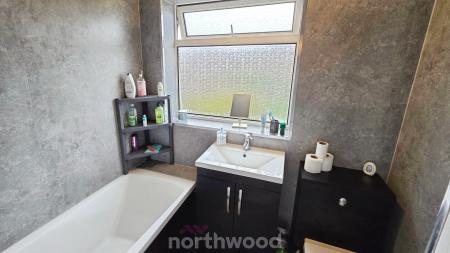 3 bedroom Semi-detached house for sale in Oakhill Road, Wheatley Hills, Doncaster, DN2