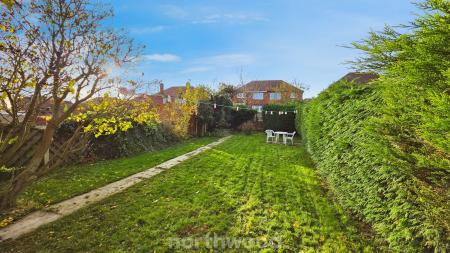 3 bedroom Semi-detached house for sale in Oakhill Road, Wheatley Hills, Doncaster, DN2