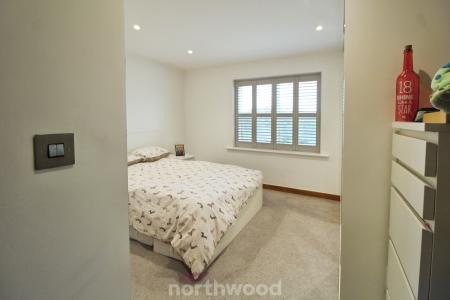 3 bedroom Detached house to let in Old Farm Way, Branton, Doncaster, DN3