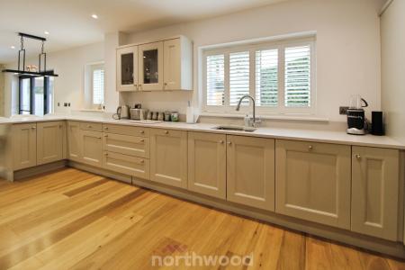 3 bedroom Detached house to let in Old Farm Way, Branton, Doncaster, DN3