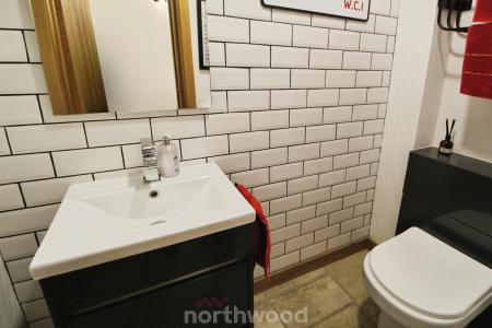 3 bedroom Detached house to let in Old Farm Way, Branton, Doncaster, DN3