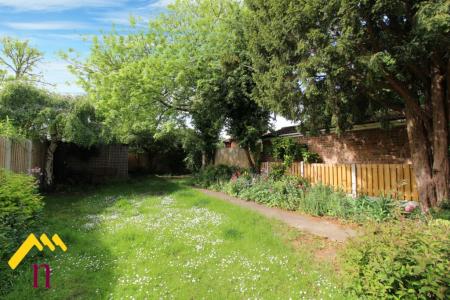 3 bedroom Semi-detached house to let in Park Drive, Sprotbrough, Doncaster, DN5