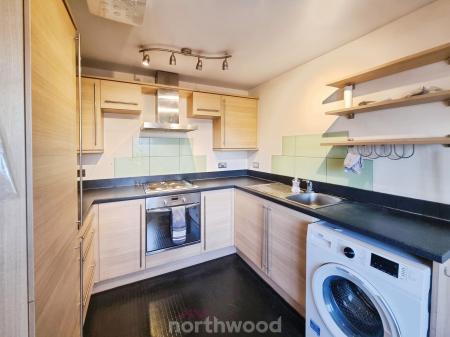 2 bedroom Flat to let in Goodison Mews, Cantley, Doncaster, DN4