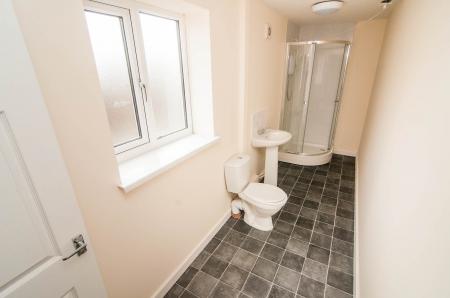 1 bedroom Flat to let in Holmes Carr Crescent, Rossington, Doncaster, DN11