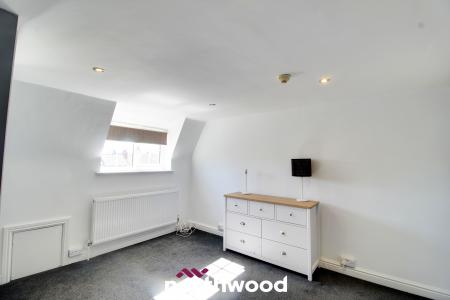 3 bedroom Apartment to let in Regent Terrace, Doncaster, DN1