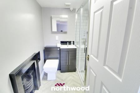 3 bedroom Apartment to let in Regent Terrace, Doncaster, DN1