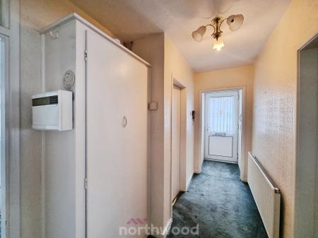 2 bedroom Semi-detached bungalow for sale in Pearwood Crescent, Balby, Doncaster, DN4