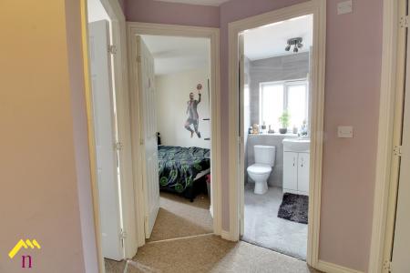 3 bedroom Town house to let in Walstow Crescent, Armthorpe, Doncaster, DN3
