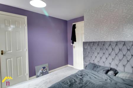 3 bedroom Town house to let in Walstow Crescent, Armthorpe, Doncaster, DN3