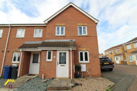 3 bedroom Town house to let in Walstow Crescent, Armthorpe, Doncaster, DN3