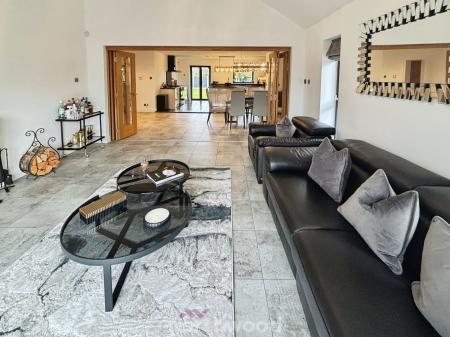 4 bedroom Detached bungalow for sale in Ancient Lane, Hatfield Woodhouse, Doncaster, DN7