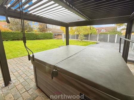 4 bedroom Detached bungalow for sale in Ancient Lane, Hatfield Woodhouse, Doncaster, DN7