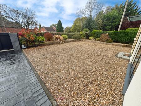 4 bedroom Detached bungalow for sale in Ancient Lane, Hatfield Woodhouse, Doncaster, DN7