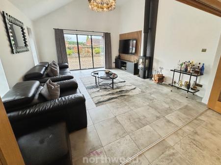 4 bedroom Detached bungalow for sale in Ancient Lane, Hatfield Woodhouse, Doncaster, DN7