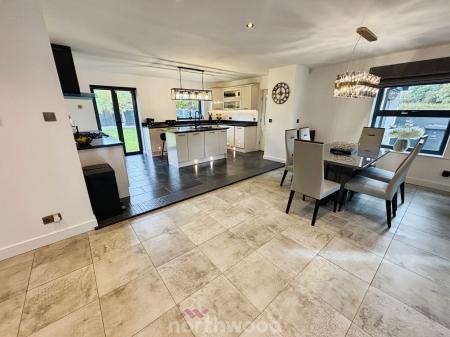 4 bedroom Detached bungalow for sale in Ancient Lane, Hatfield Woodhouse, Doncaster, DN7