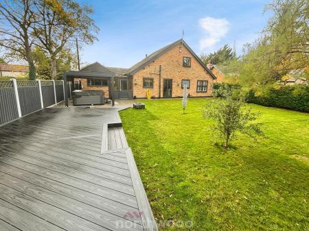 4 bedroom Detached bungalow for sale in Ancient Lane, Hatfield Woodhouse, Doncaster, DN7