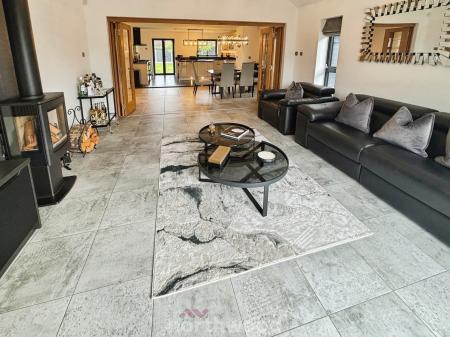 4 bedroom Detached bungalow for sale in Ancient Lane, Hatfield Woodhouse, Doncaster, DN7