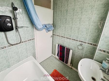 3 bedroom Terraced House for sale in Bootham Crescent, Stainforth, Doncaster, DN7