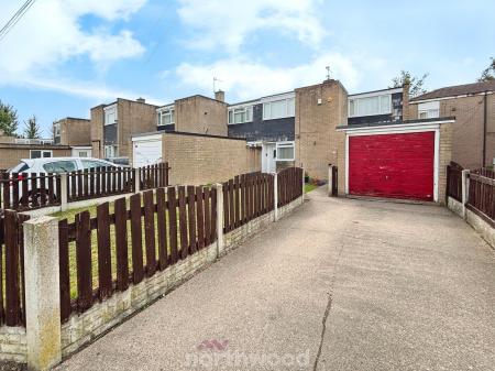 3 bedroom Terraced House for sale in Bootham Crescent, Stainforth, Doncaster, DN7