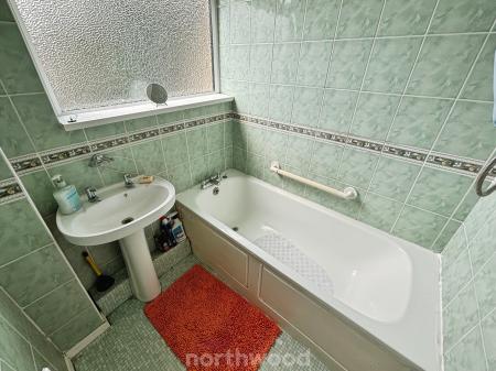 3 bedroom Terraced House for sale in Bootham Crescent, Stainforth, Doncaster, DN7