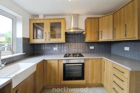 3 bedroom Detached house for sale in Castle Avenue, Rossington, Doncaster, DN11