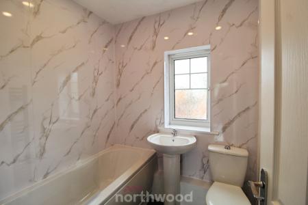 3 bedroom Detached house for sale in Castle Avenue, Rossington, Doncaster, DN11