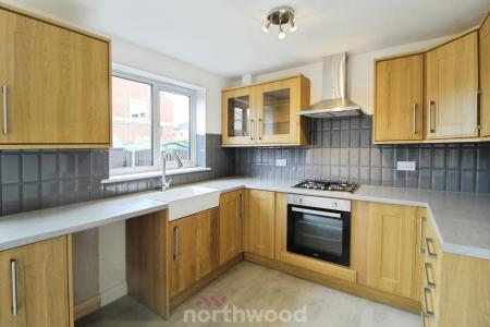 3 bedroom Detached house for sale in Castle Avenue, Rossington, Doncaster, DN11