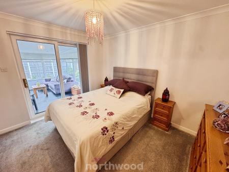 3 bedroom Detached bungalow for sale in Dorothy Avenue, Thorne, Doncaster, DN8