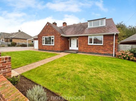 3 bedroom Detached bungalow for sale in Dorothy Avenue, Thorne, Doncaster, DN8