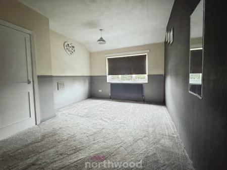 3 bedroom Semi-detached house for sale in Durham Avenue, Thorne, Doncaster, DN8